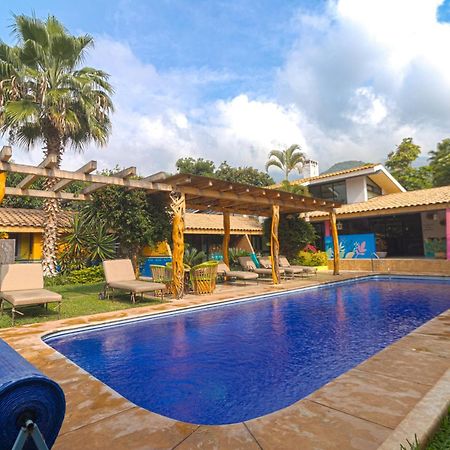 Hotel Boutique Casa Copal Ахихик Экстерьер фото